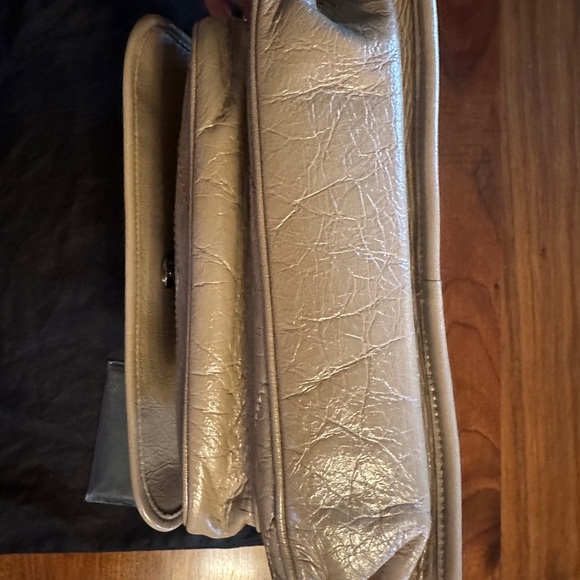 YSL Niki Medium Patent crinkle leather purchased @ YSL store in Chicago - Picture 9 of 16